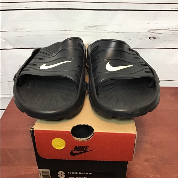 nike soccer sandals
